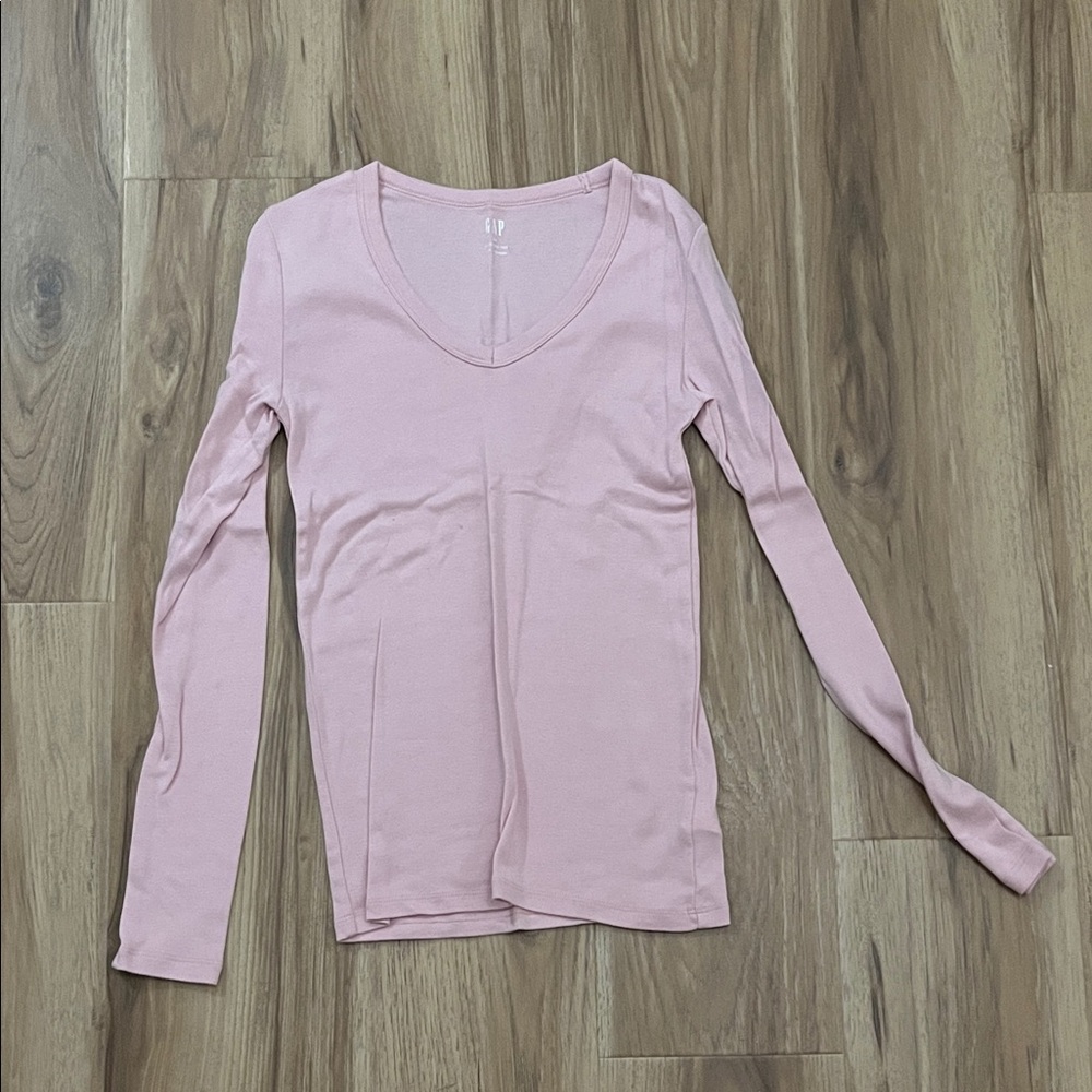 GAP Light Pink XS Long Sleeve Women's Tee